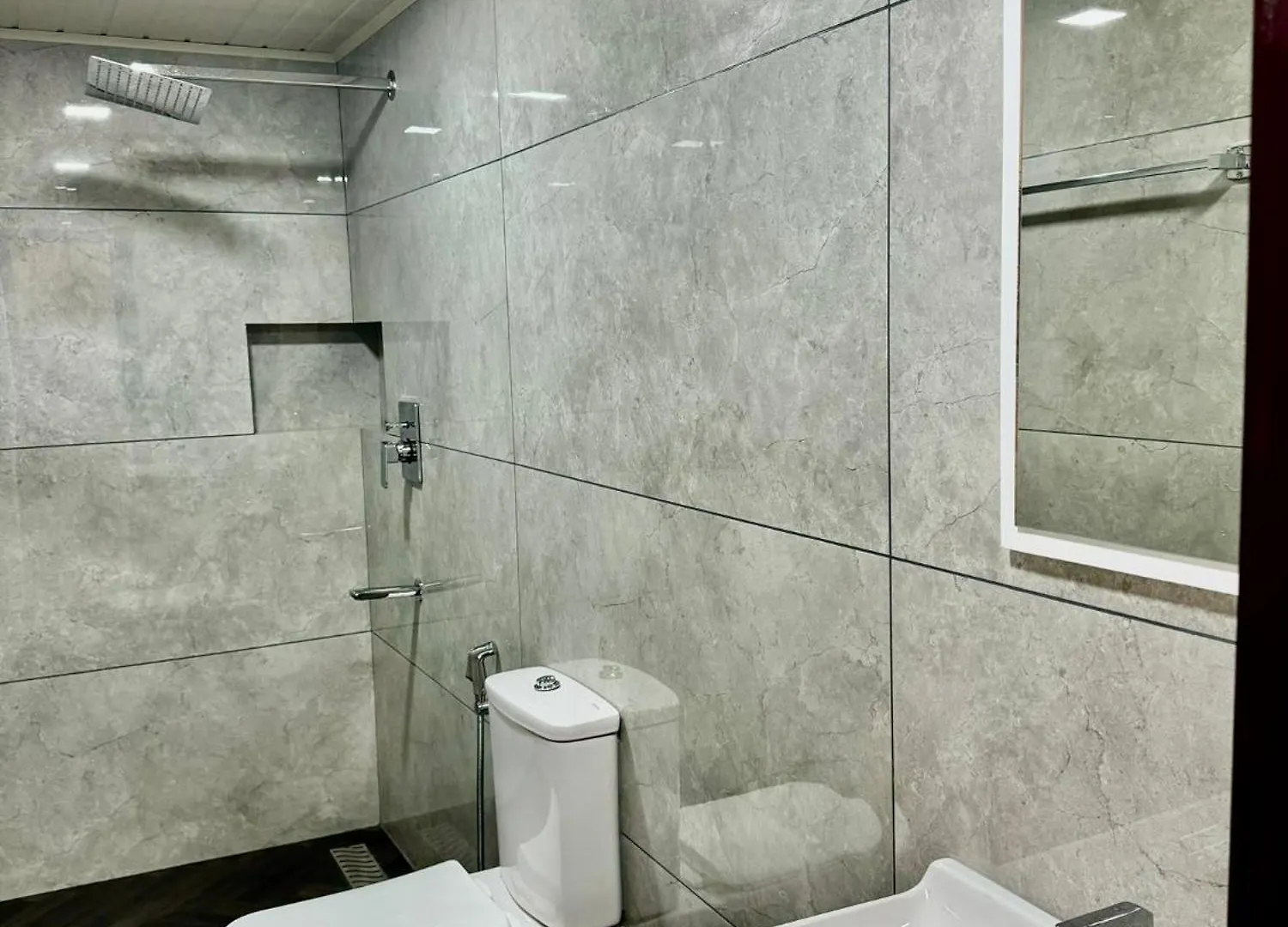 Reach Homes Kochi 0*,