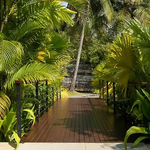 976 Panangad Bed & Breakfast